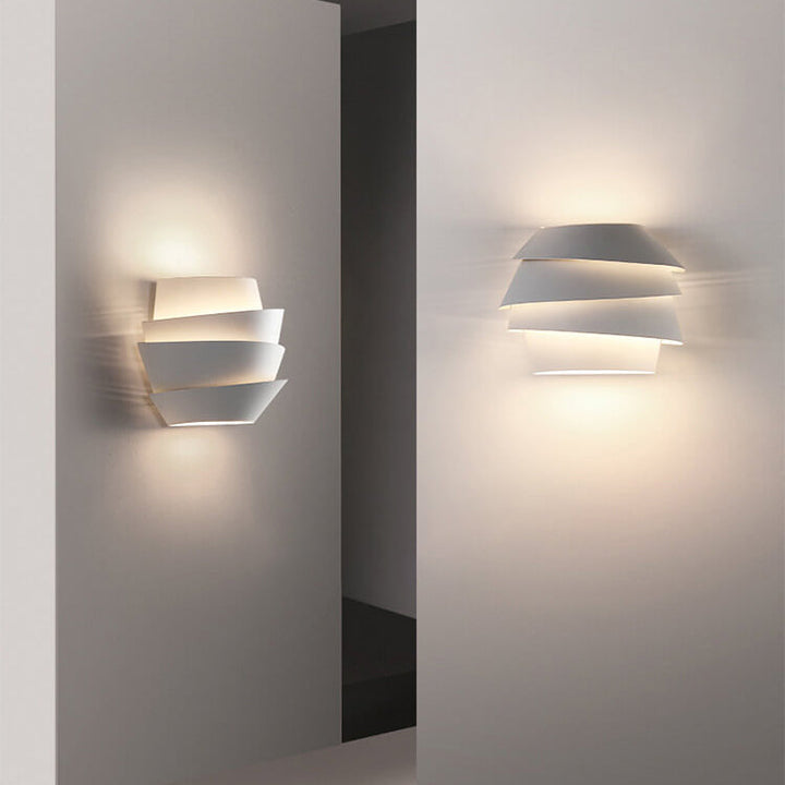 Luvikno | NordGlow Dual Light Wall Sconce – Skandinavisk Stil Jern Vegglampe for Moderne Interiører