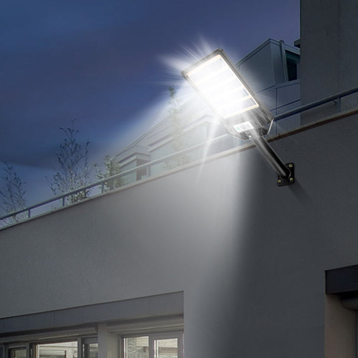 Solcellelampe gatebelysning med bevegelsessensor 300W/400W | Luvikno
