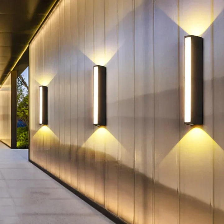 Luvikno | Lumurex LED Utendørs Vegglampe IP65 | Varm Hvit 3000K | Aluminium & Glass | 40×10×6 cm | Værbestandig & Stilfull