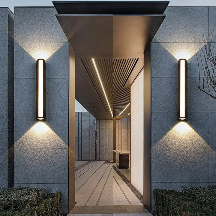 Luvikno | Lumurex LED Utendørs Vegglampe IP65 | Varm Hvit 3000K | Aluminium & Glass | 40×10×6 cm | Værbestandig & Stilfull