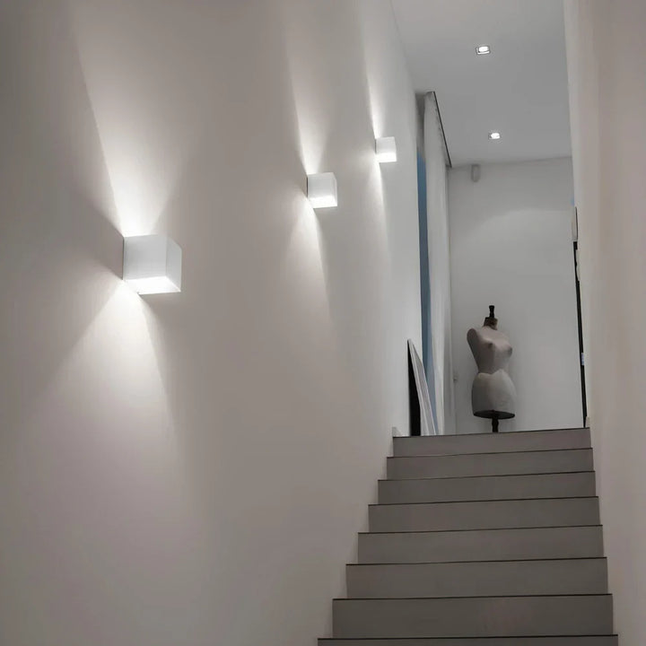 Moderne svart aluminium vegglampe Luvikno