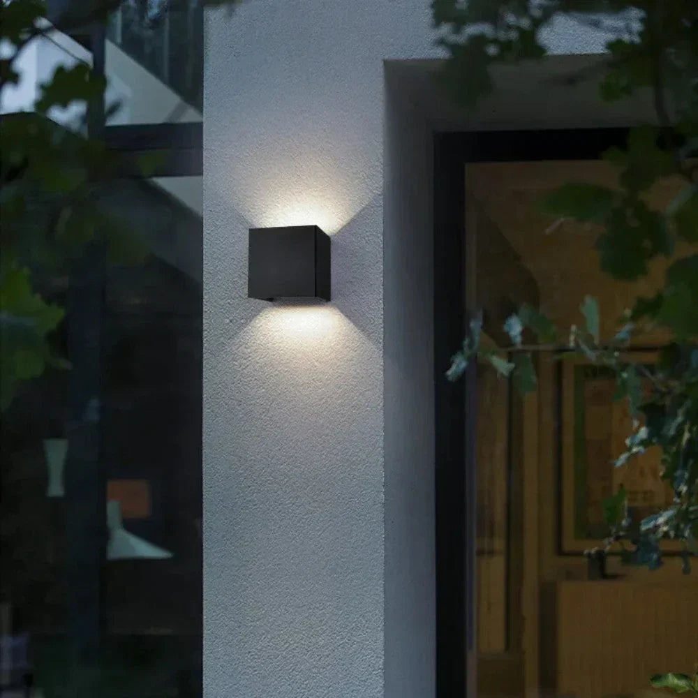 Moderne svart aluminium vegglampe Luvikno
