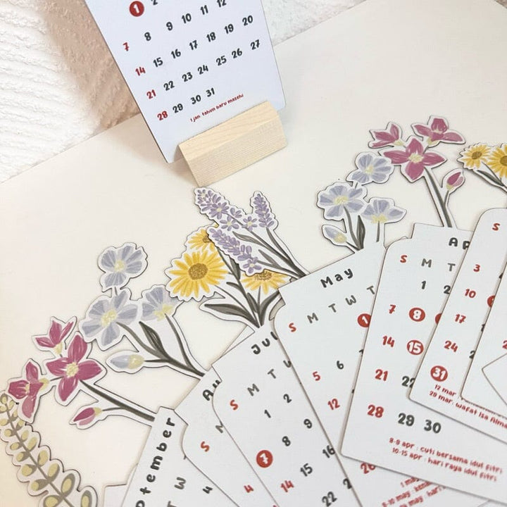 2024 Bloomy Flowers skrivebordskalender | Luvikno