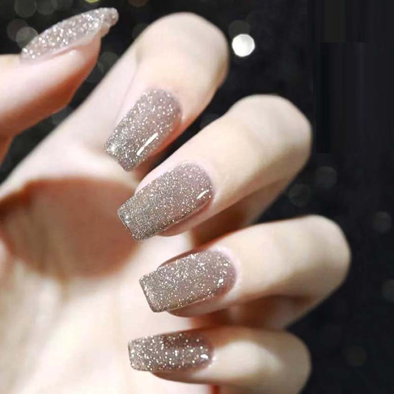Glitter og diamant neglelakk (8ml) | Luvikno
