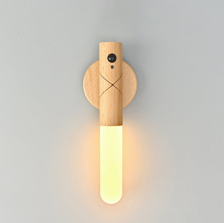 Intelligent nattbordlampe med sensor | luvikno