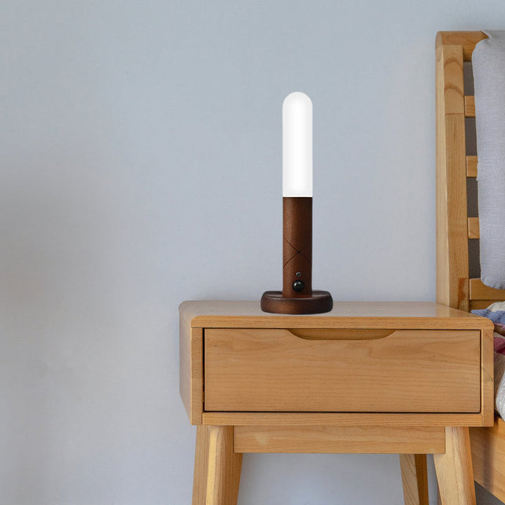 Intelligent nattbordlampe med sensor | luvikno