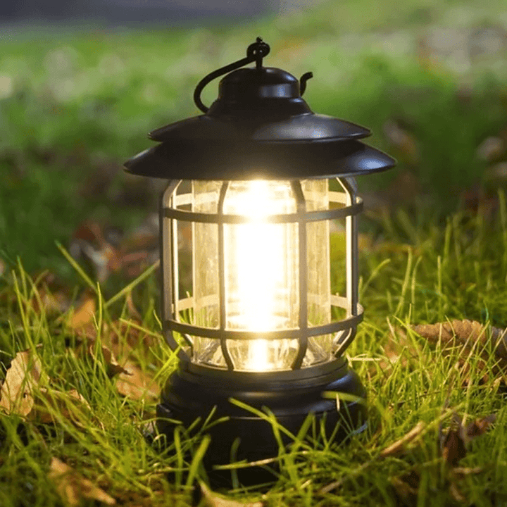 Bærbar Retro Camping lys - VintageGlow, LED Campinglampe for utendørs, hage og eventyr | Luvikno