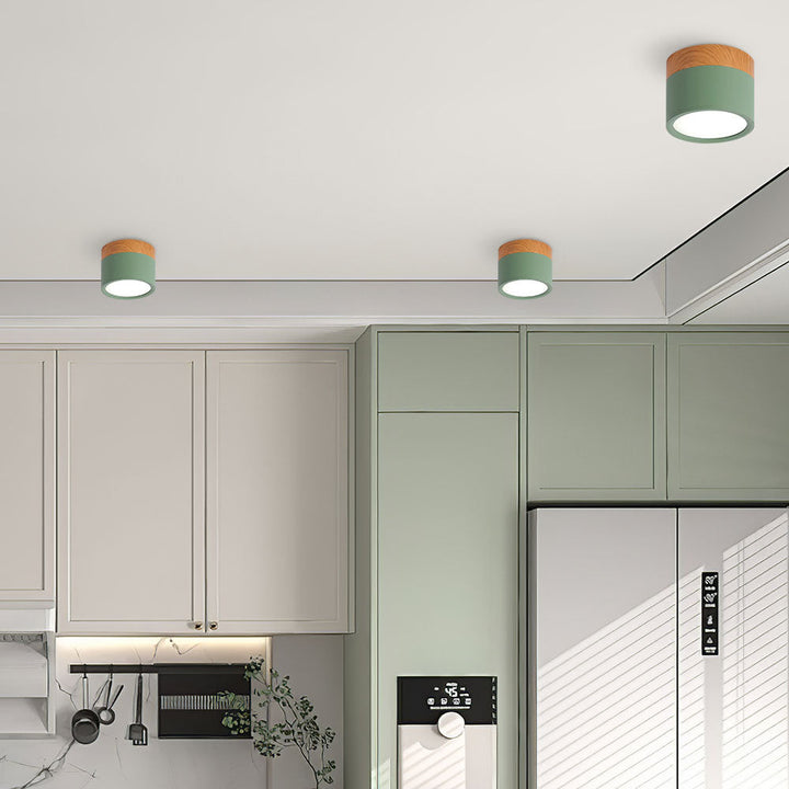 Taklampe med rosa flush trefinish Luvikno