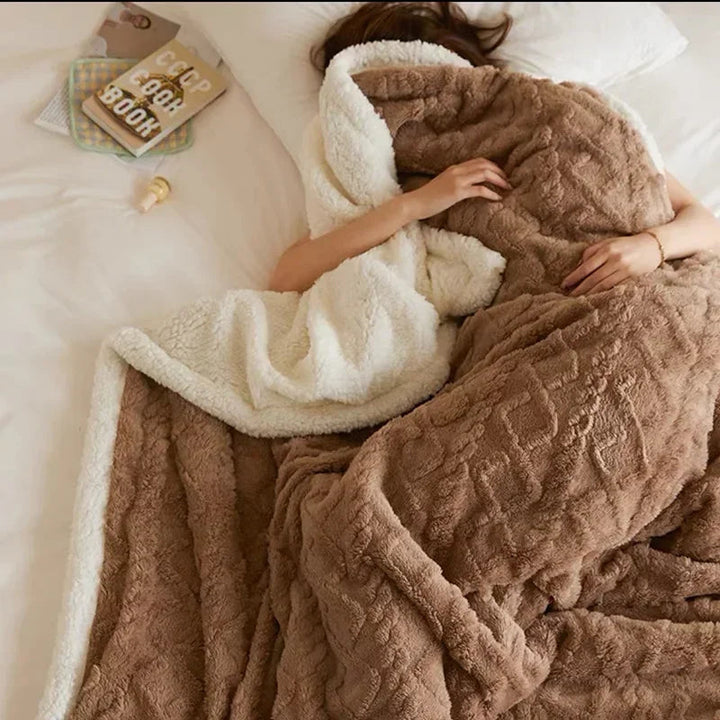 Luvikno | Tykk lammeull vinter fleece teppe - LuxyCozy
