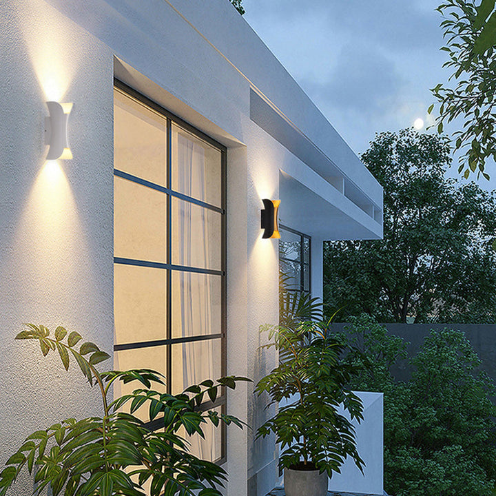 Moderne LED utendørs vegglampe - LumiEdge | Luvikno
