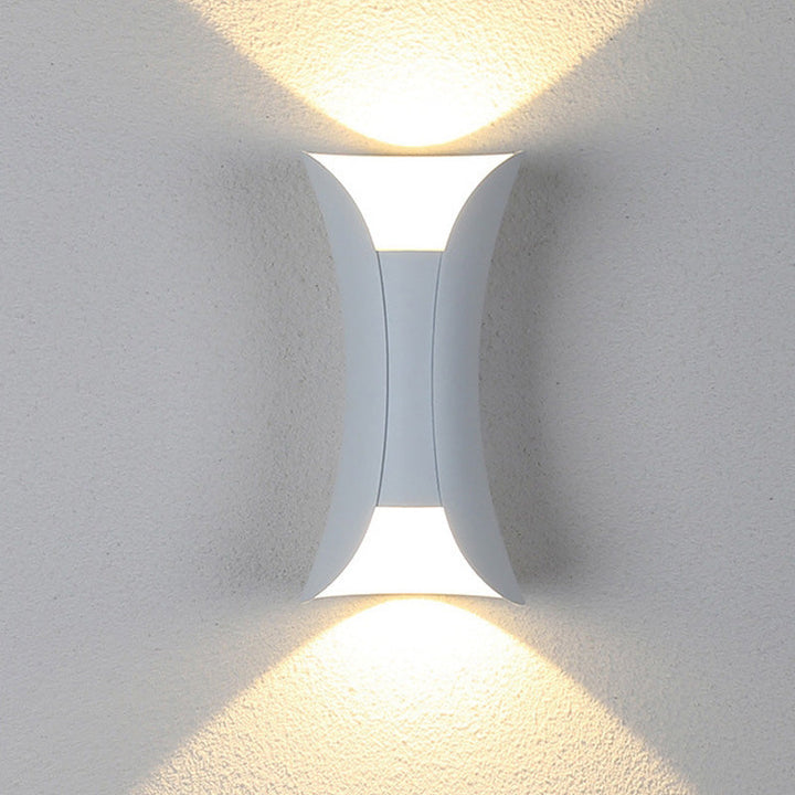 Stilig LED vegglampe for utendørs - Moderne og vanntett | Luvikno