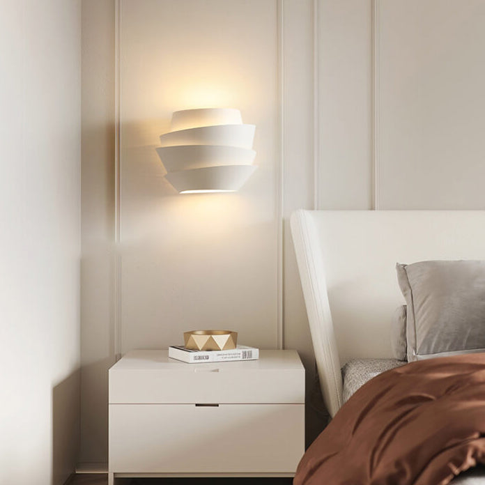 Luvikno | NordGlow Dual Light Wall Sconce – Skandinavisk Stil Jern Vegglampe for Moderne Interiører