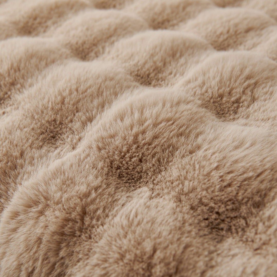 Luksus Ripple Faux Fur Sofa Deksel - Moderne, Stilig & Holdbar Sofa Beskyttelse | Luvikno