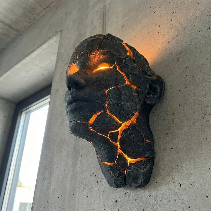 Volcanic Face Lava Crack Veggkunstlampe | Luvikno