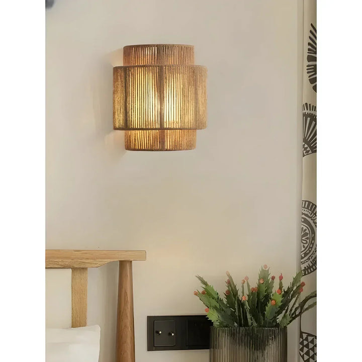 Luvikno | Moderne Flettet Rattan Vegglampe
