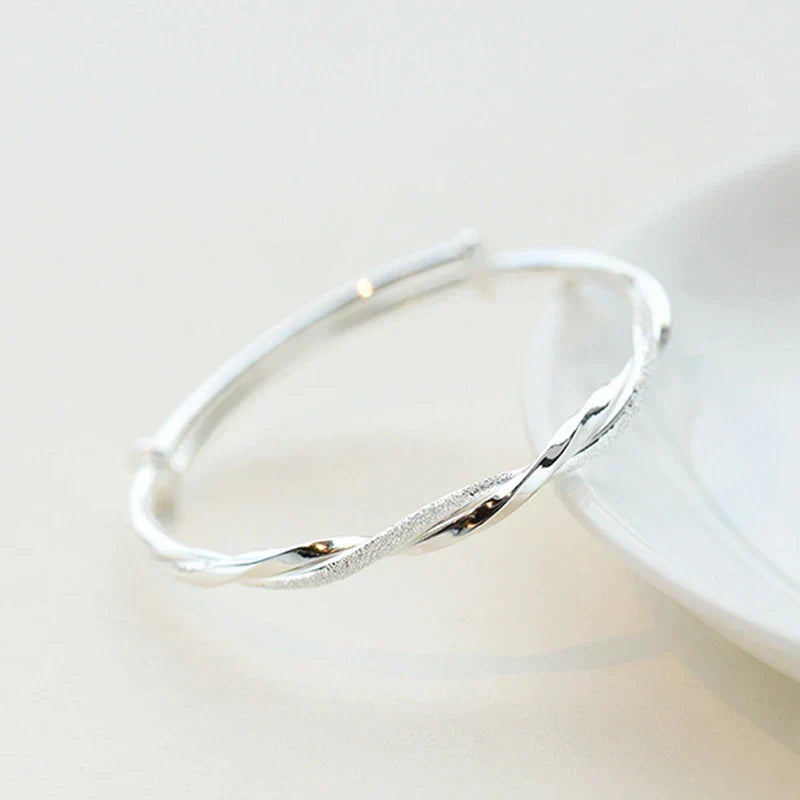Elegant Vridde Sølv Armbånd Luvikno