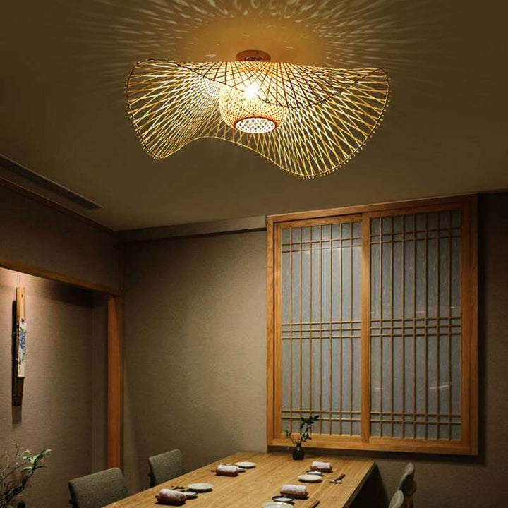 Luvikno | MutoCraft - Elegant rattan pendellampe med japanske influenser
