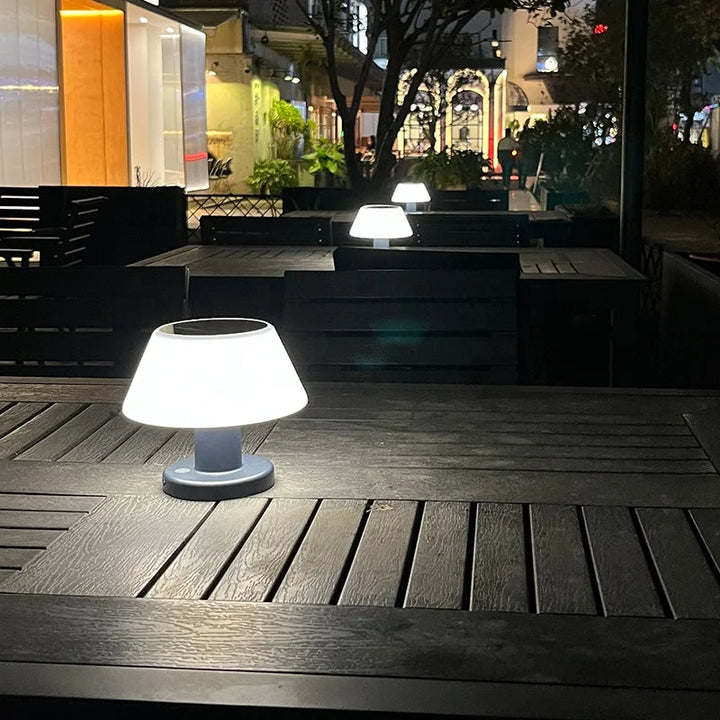 Luvikno | SolarGlow | Solcelledrevet bordlampe