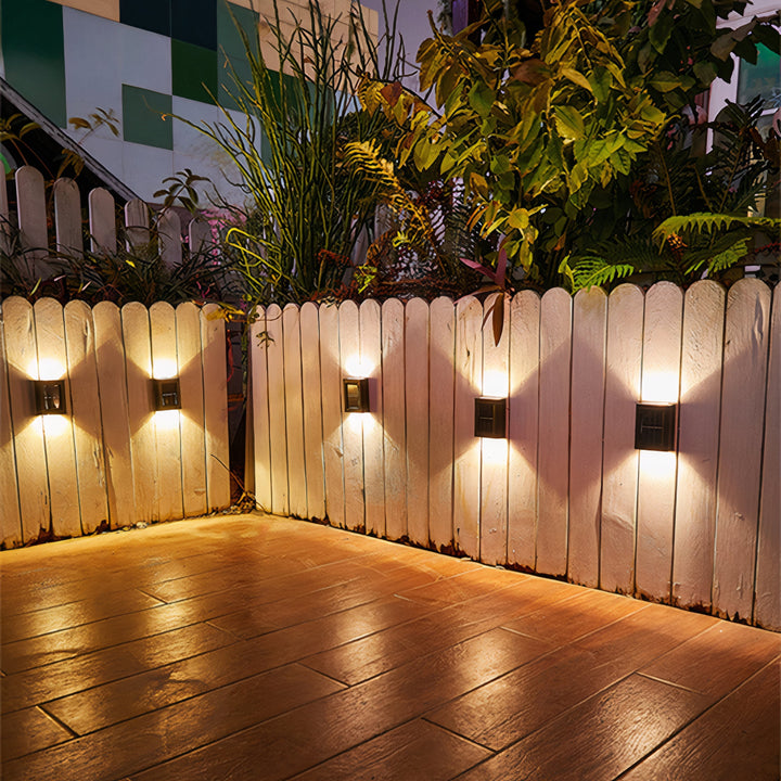 Luvikno | LuxeSolar Elegant LED Vegglampe | Bærekraftig solenergi med automatisk drift