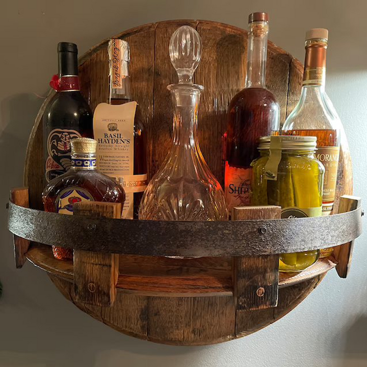 Whiskeyfat Vegghylle | Rustikk Massivtre-Design | Rund