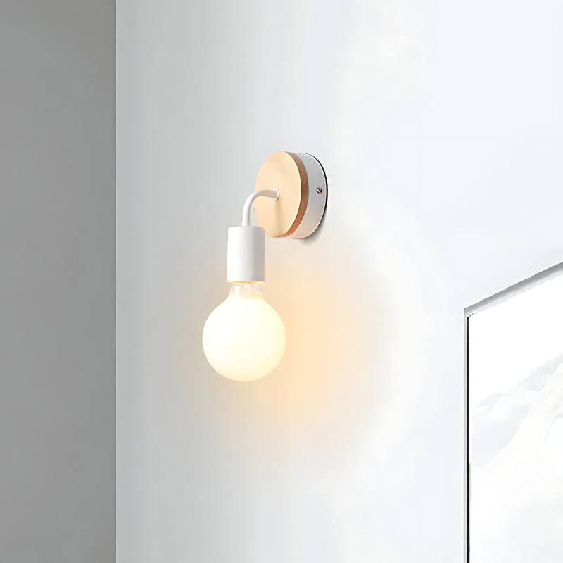 Nordisk vegglampe med lyspære - Tidøs belysning | Luvikno