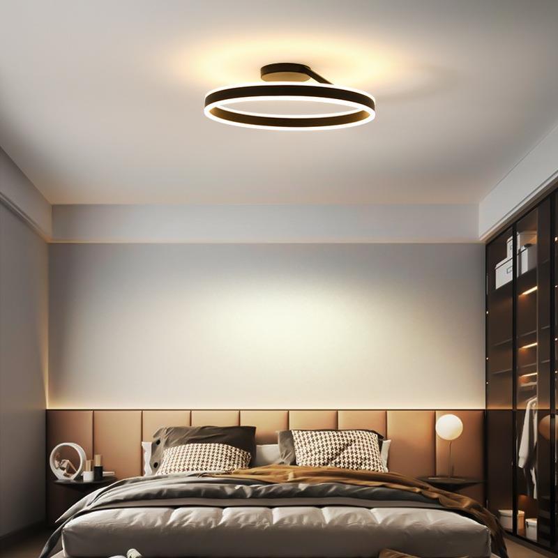Luvikno | RadiantGlimmer Taklampe - Luksuriøs gull LED-belysning med metallelementer