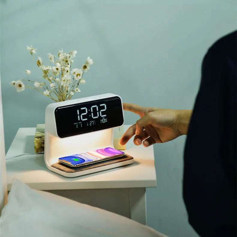 Lampe med klokke 3 i 1 | Luvikno