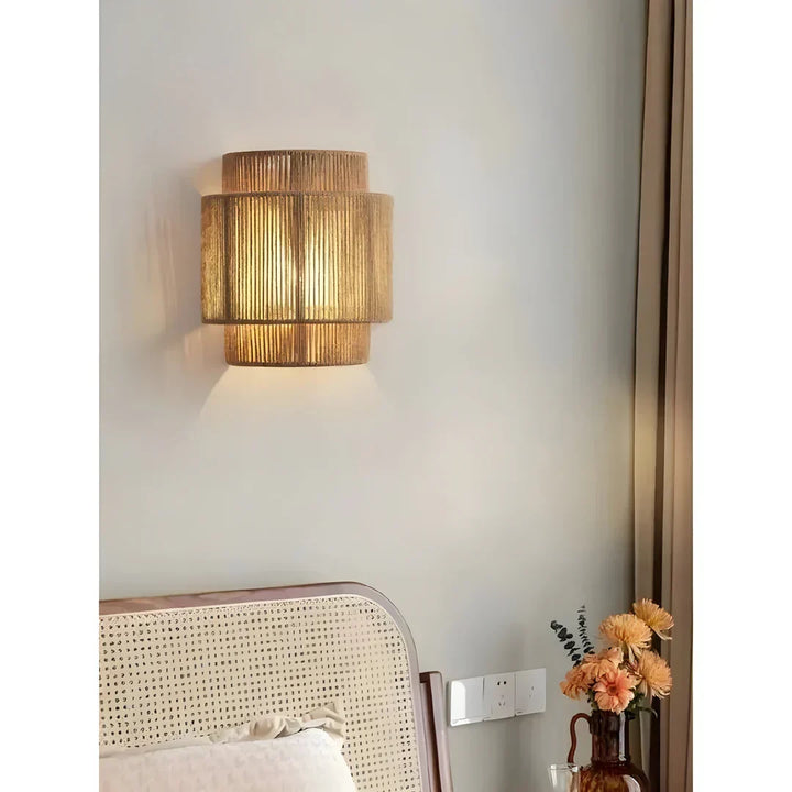 Luvikno | Moderne Flettet Rattan Vegglampe