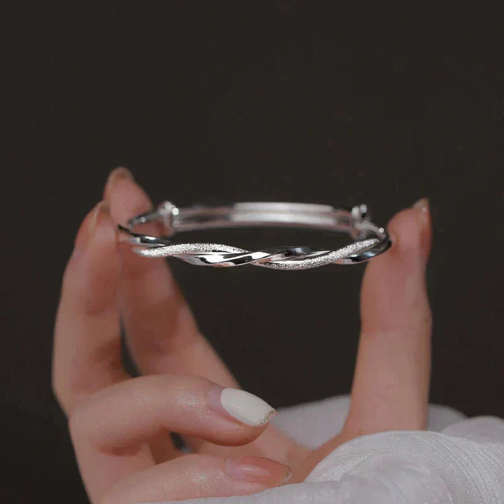 Elegant Vridde Sølv Armbånd Luvikno