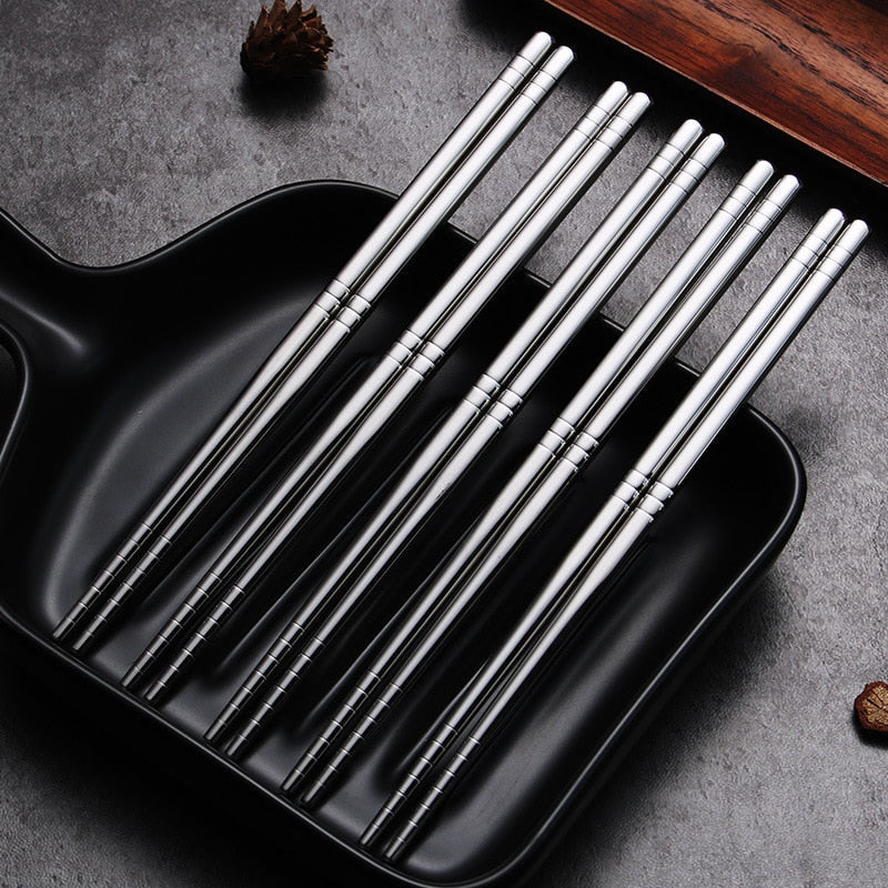 Deluxe rustfritt stål spisepinner sett – 5 par for elegant middag | Luvikno
