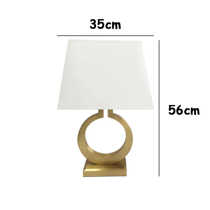 VillaGlow - Moderne Luksus Villa Bordlampe | Stilfull Belysning for Stue og Soverom | Luvikno