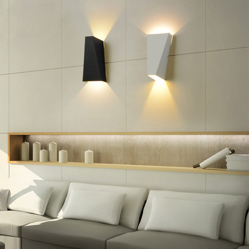 Moderne Minimalistisk Vanntett Trapezoidal Aluminium Trykk LED Utendørs Vegglampe For Utendørs Patio | Luvikno