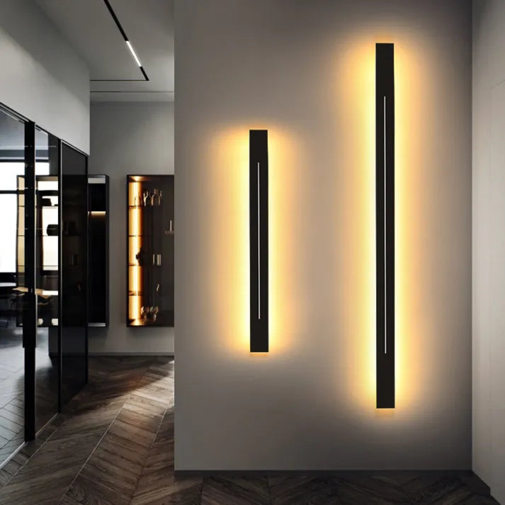 Luvikno | LED Vegglampe | Modern Vertikal Sort Innendørs Sconce