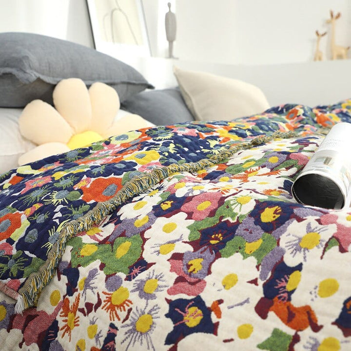 Bloom Pastoral Flower Wurfdecke | Luvikno