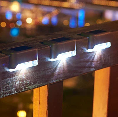 Vannitt sikkerhetslampe for hage - SolarGuard | Luvikno