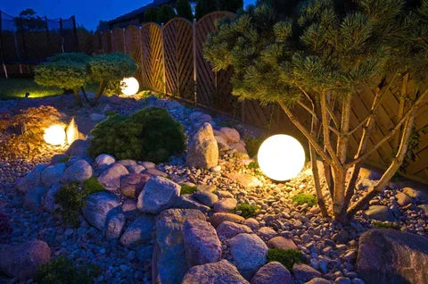 Flerfarget LED kule hage lampe med fjernkontroll | Luvikno