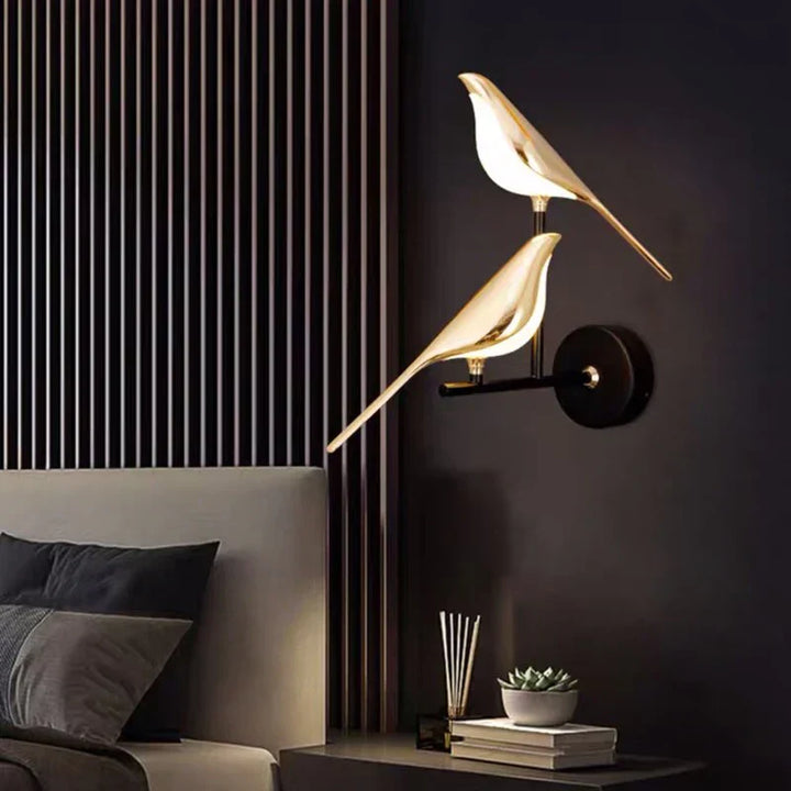 Gullfugl Vegglampe