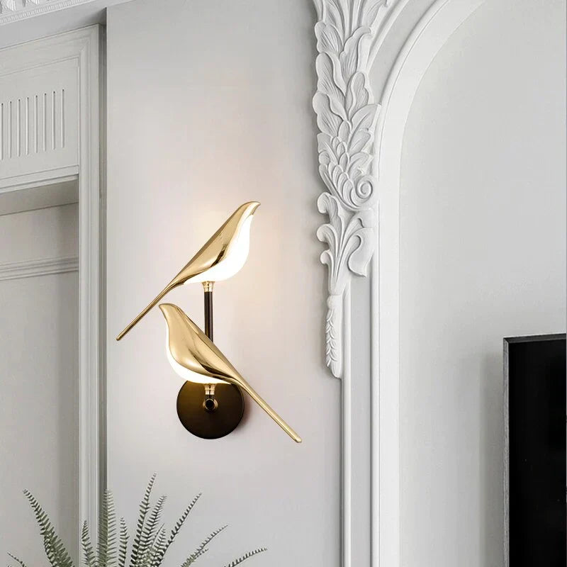 Gullfugl Vegglampe