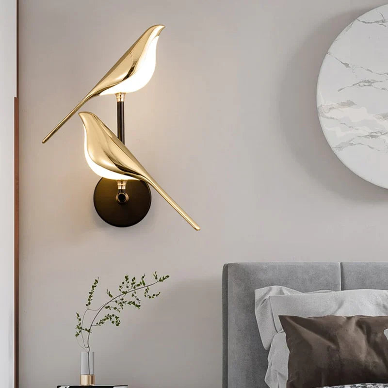 Gullfugl Vegglampe