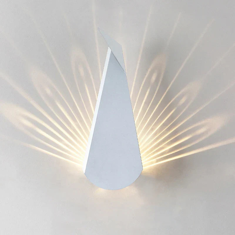 ElegantLuxe - Moderne LED Vegglampe Påfugl Fjær Skålift