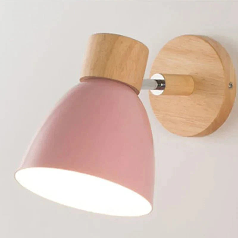 Elegant veggapplikasjon i tre - moderne og varmt design | Luvikno