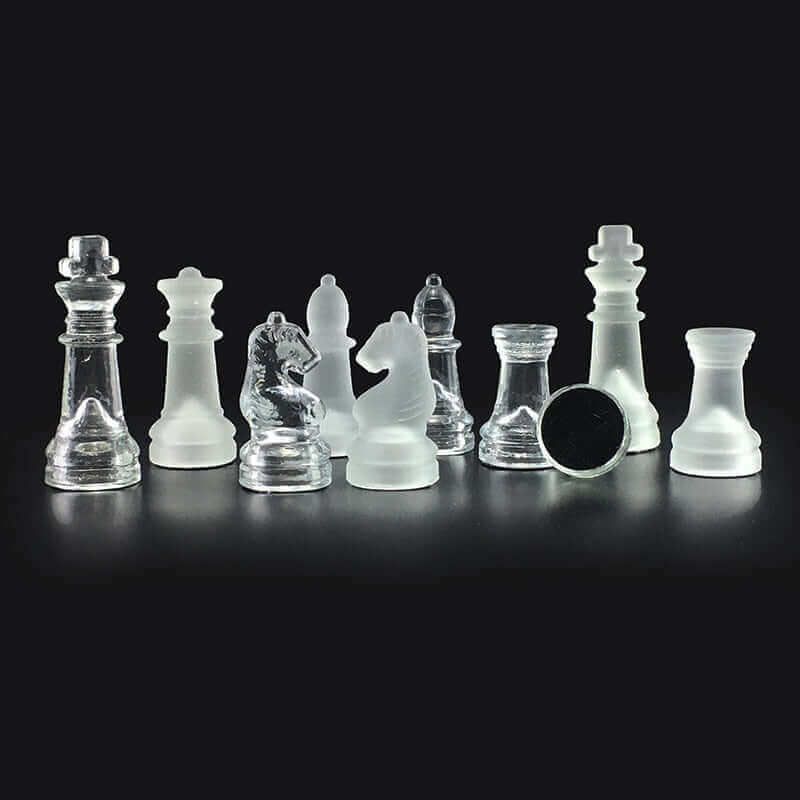 Glas-sjakkspill | Mattede krystallfigurer med sjakkbrett