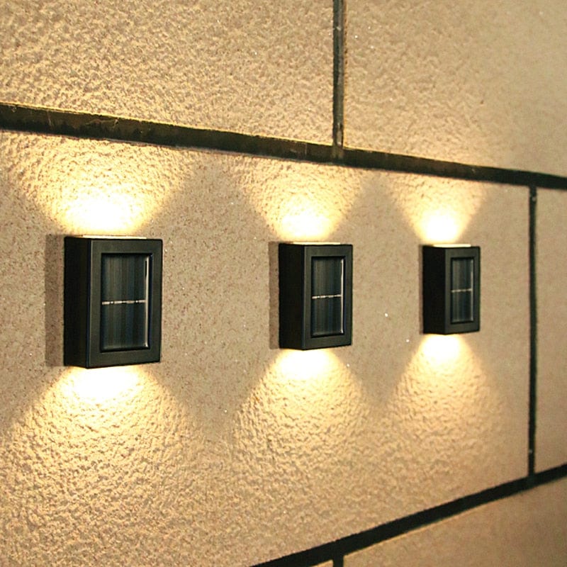 Utendørs solcellevegglampe for hagegjerdet Luvikno