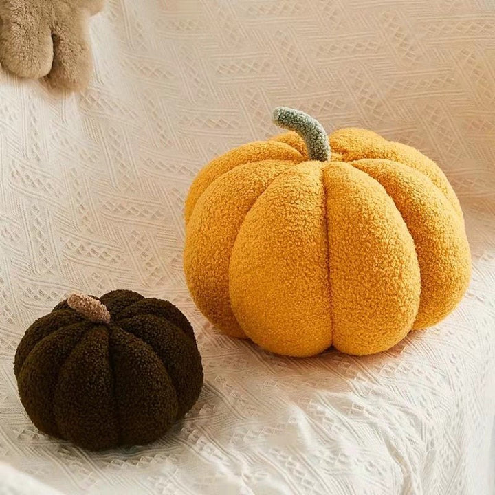 CozyPumpkin – Myk høstgresskarpute Luvikno