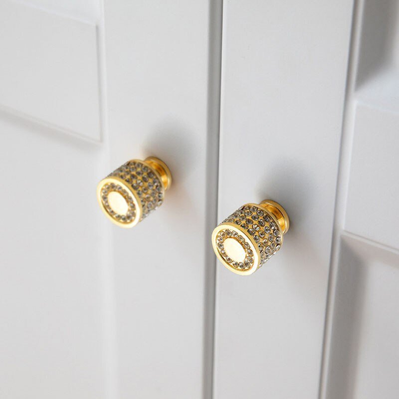 CrystalHandle - Elegant og Glans - Forbedre ditt Hjem! | Luvikno