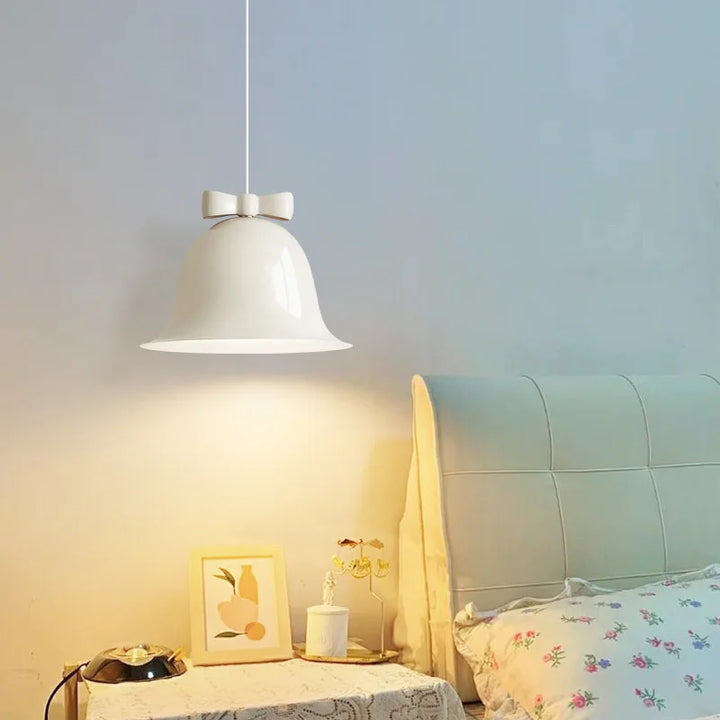 ElegantBow – Moderne Bue LED Pendellampe for Atmosfærisk Belysning Luvikno