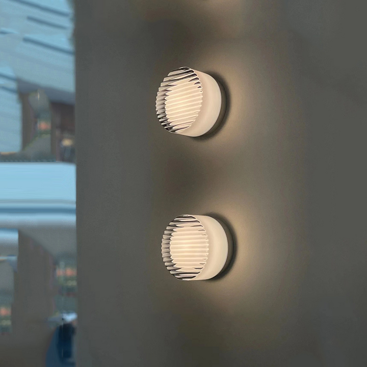 Moderne LED Vegglampe – Elegant Design for Stue og Soverom | Luvikno