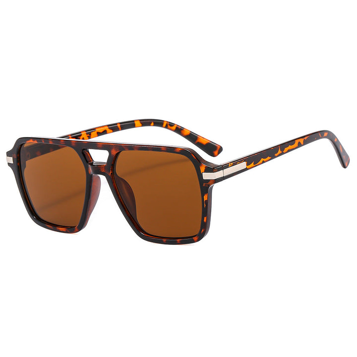 Dame Premium solbrille med moderne kvadratisk form Luvikno