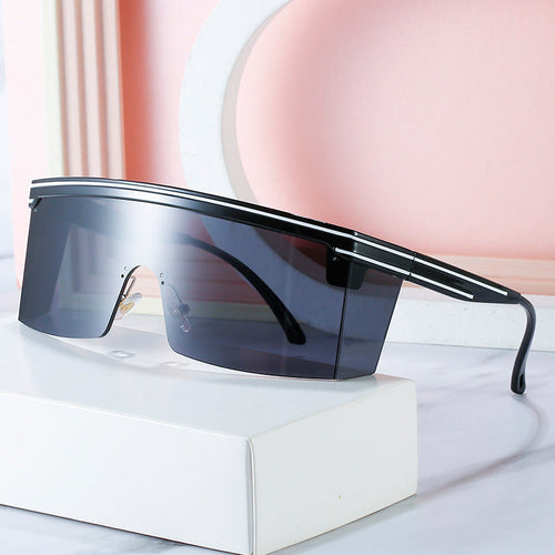 Dame Sporty solbriller med futuristisk design og uforstyrret synsfelt Luvikno