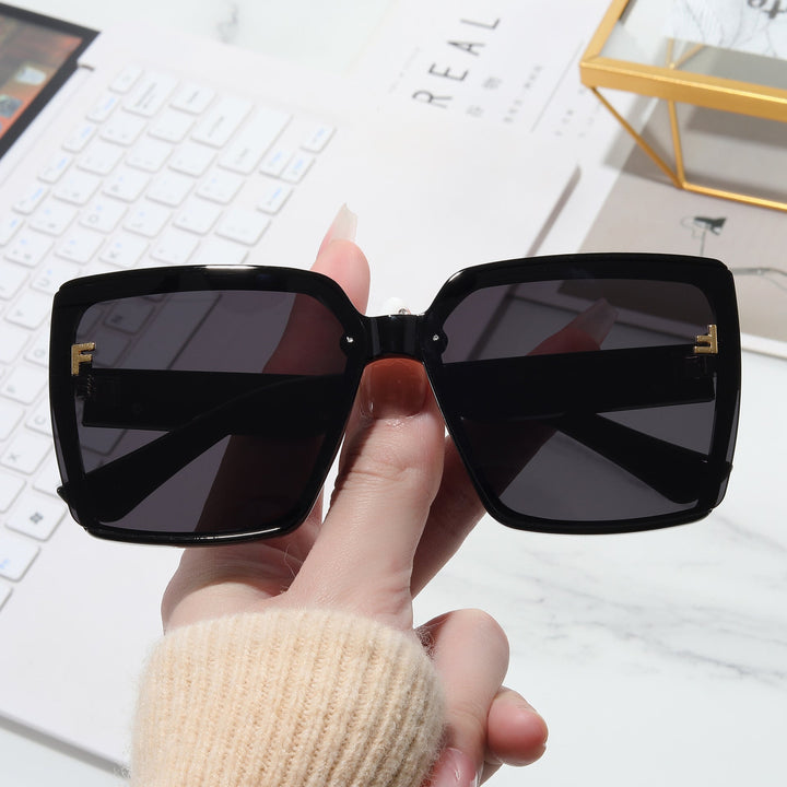Dame oversized solbriller med markant ramme Luvikno